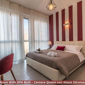 Kamer met een Queen Size Bed